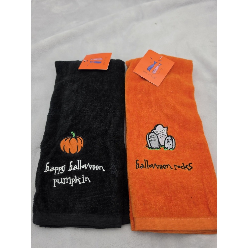 Vtg Nos halloween kitchen towels 2